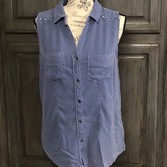Rock Republic Tops - Rock Republic sleeveless top.